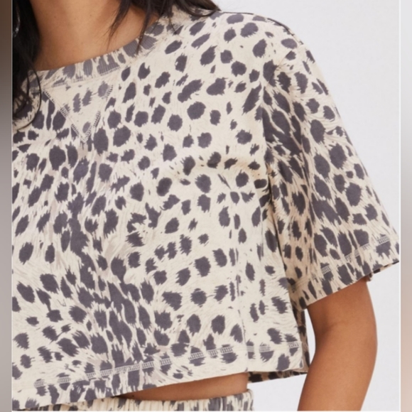 Othilia for Anthropologie Leopard Crop Top Size Small - Picture 2 of 8